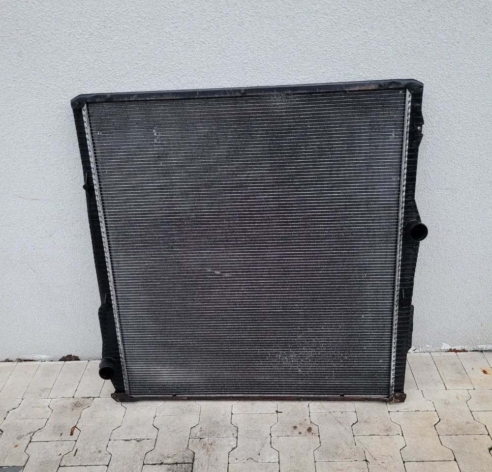 CHŁODNICA WODY SCANIA R 1781365 SZCZELNE ORYGINAŁ - Radiator untuk Truk: gambar 1 CHŁODNICA WODY SCANIA R 1781365 SZCZELNE ORYGINAŁ - Radiator untuk Truk: gambar 1