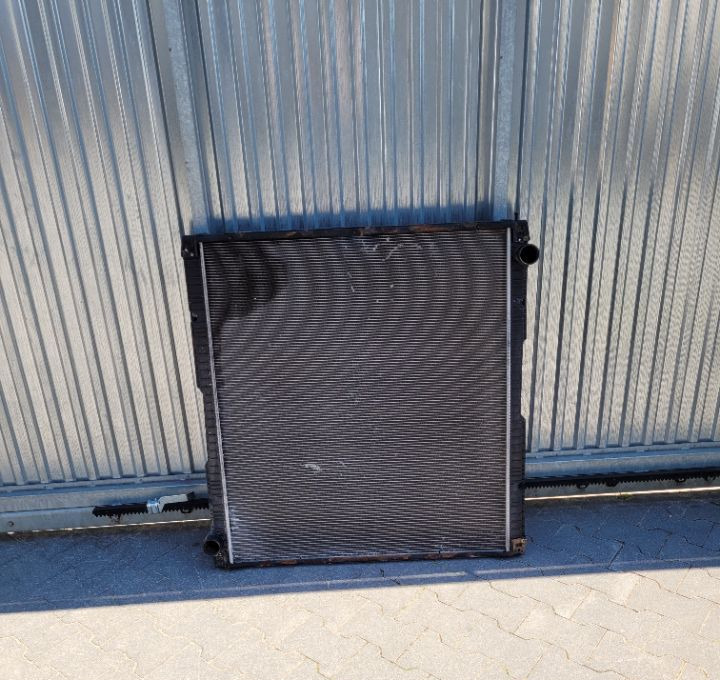 CHLODNICA WODY SCANIA R 1784616 ORYGINAŁ SZCZELNA - Radiator untuk Truk: gambar 1 CHLODNICA WODY SCANIA R 1784616 ORYGINAŁ SZCZELNA - Radiator untuk Truk: gambar 1