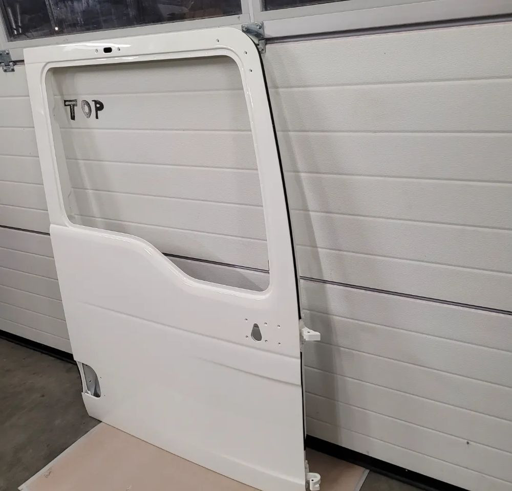 DRZWI PRAWE MAN TGX RAL 9010 ORYGINAŁ - Pintu dan bagian untuk Truk: gambar 3 DRZWI PRAWE MAN TGX RAL 9010 ORYGINAŁ - Pintu dan bagian untuk Truk: gambar 3