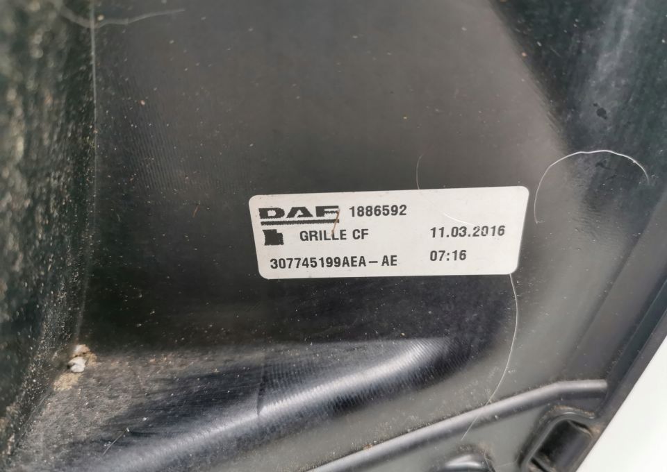 GRILL ATRAPA DAF CF EURO6 1886592 ORYGINAŁ - Panggangan untuk Truk: gambar 4 GRILL ATRAPA DAF CF EURO6 1886592 ORYGINAŁ - Panggangan untuk Truk: gambar 4