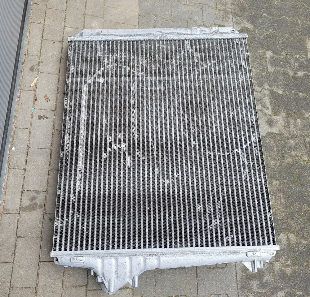 INTERCOOLER RENAULT GAMA T ORYGINAL SZCZELNA 7421892738 CHWALIM116 - Intercooler untuk Truk: gambar 2 INTERCOOLER RENAULT GAMA T ORYGINAL SZCZELNA 7421892738 CHWALIM116 - Intercooler untuk Truk: gambar 2
