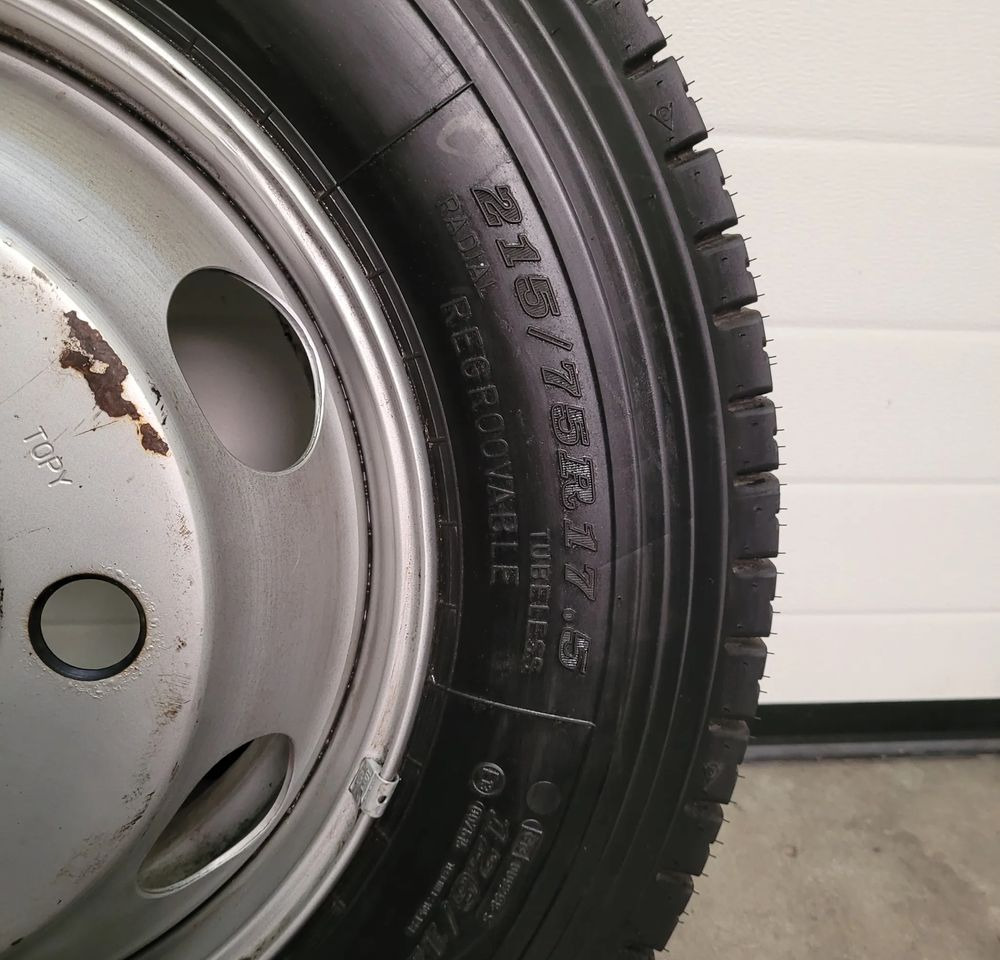 KOŁO ZAPAS DUNLOP SP444 215/75R17.5 - Roda: gambar 4 KOŁO ZAPAS DUNLOP SP444 215/75R17.5 - Roda: gambar 4