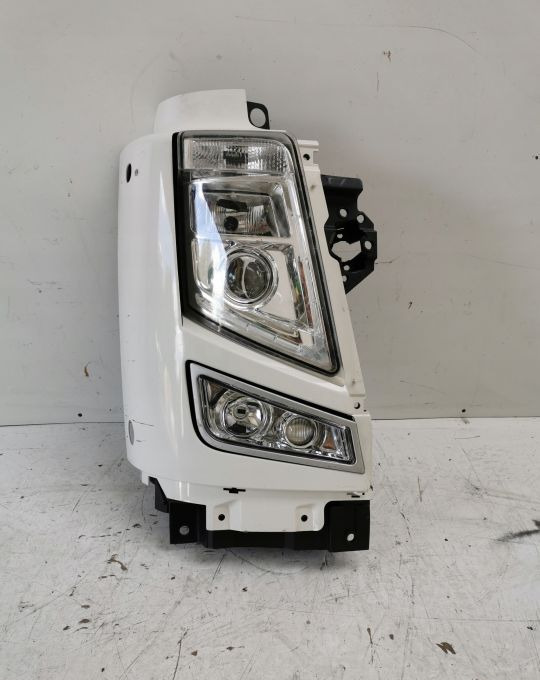 LAMPA GARNEK OKULAR VOLVO FH 13 - Lampu depan untuk Truk: gambar 1 LAMPA GARNEK OKULAR VOLVO FH 13 - Lampu depan untuk Truk: gambar 1