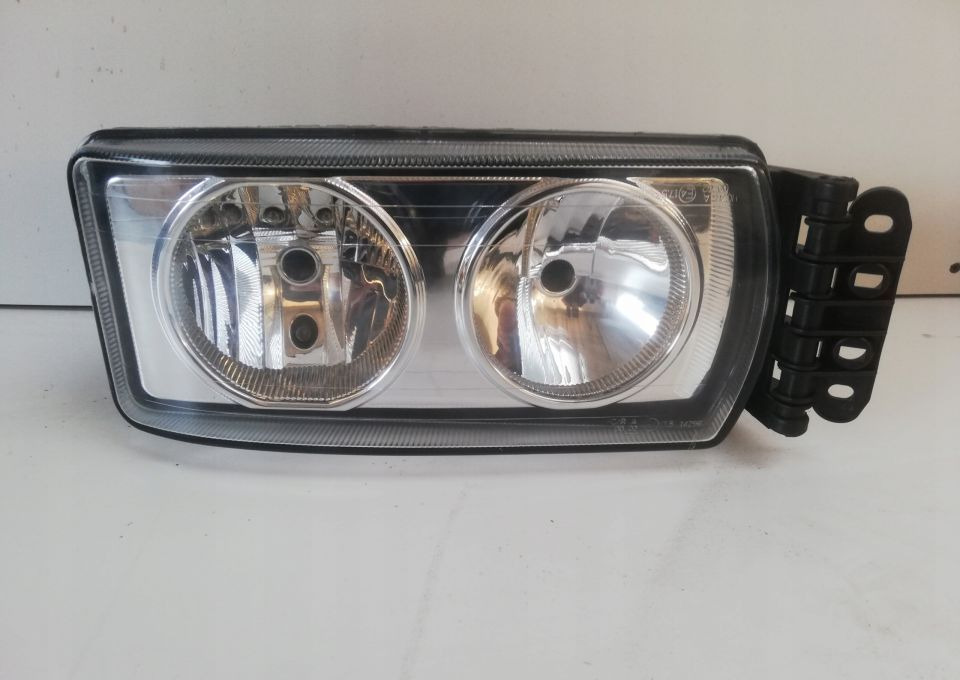 LAMPA IVECO EUROCARGO STRALIS NOWA LIFT RH - Lampu depan: gambar 1 LAMPA IVECO EUROCARGO STRALIS NOWA LIFT RH - Lampu depan: gambar 1