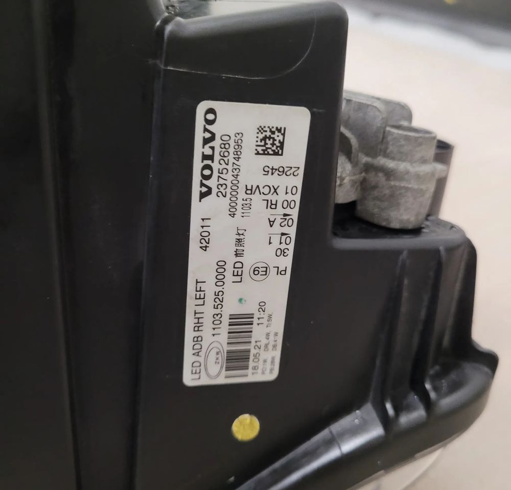 LAMPA LED VOLVO FH5 ORYGINAŁ LH. 23752680 - Cahaya/ Pencahayaan untuk Truk: gambar 5 LAMPA LED VOLVO FH5 ORYGINAŁ LH. 23752680 - Cahaya/ Pencahayaan untuk Truk: gambar 5