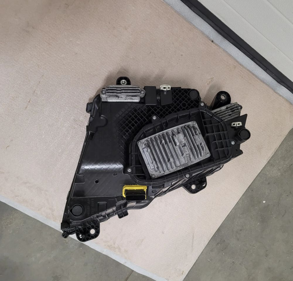 LAMPA LED VOLVO FH5 ORYGINAŁ LH. 23752680 - Cahaya/ Pencahayaan untuk Truk: gambar 2 LAMPA LED VOLVO FH5 ORYGINAŁ LH. 23752680 - Cahaya/ Pencahayaan untuk Truk: gambar 2