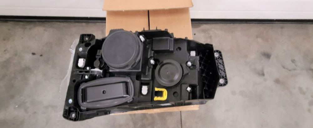 LAMPA RENAULT RANGE T NOWY ORYGINAŁ LEWA - Lampu depan untuk Truk: gambar 2 LAMPA RENAULT RANGE T NOWY ORYGINAŁ LEWA - Lampu depan untuk Truk: gambar 2