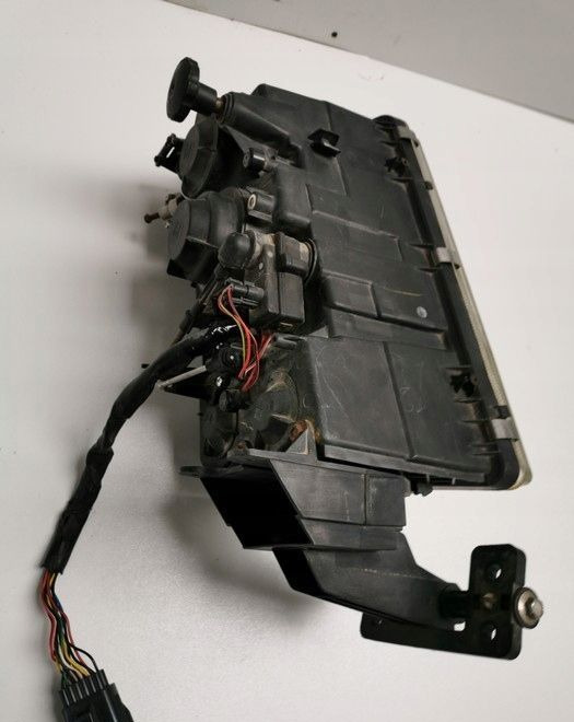 LAMPA VOLVO FH12 fh13 ORYGINAŁ LEWA - Lampu depan untuk Truk: gambar 3 LAMPA VOLVO FH12 fh13 ORYGINAŁ LEWA - Lampu depan untuk Truk: gambar 3