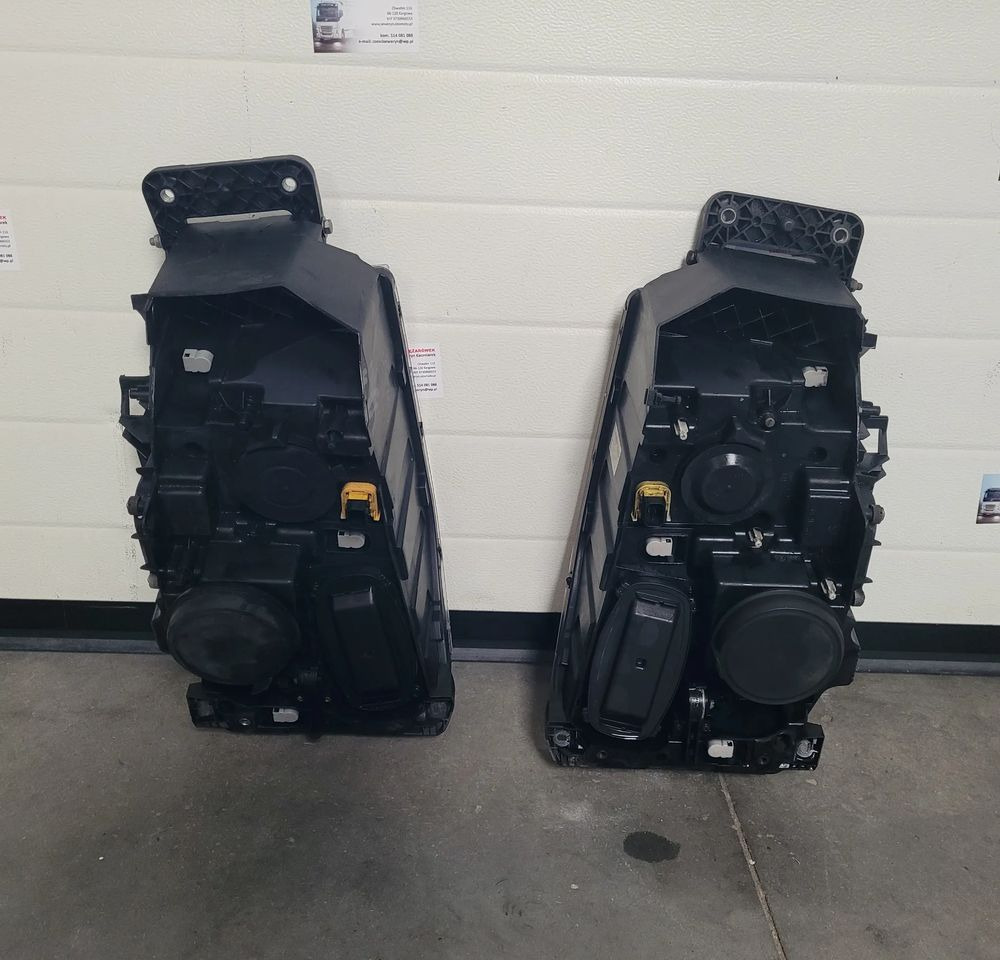 LAMPA XENON RENAULT RANGE T PRAWA LEWA - Cahaya/ Pencahayaan untuk Truk: gambar 4 LAMPA XENON RENAULT RANGE T PRAWA LEWA - Cahaya/ Pencahayaan untuk Truk: gambar 4