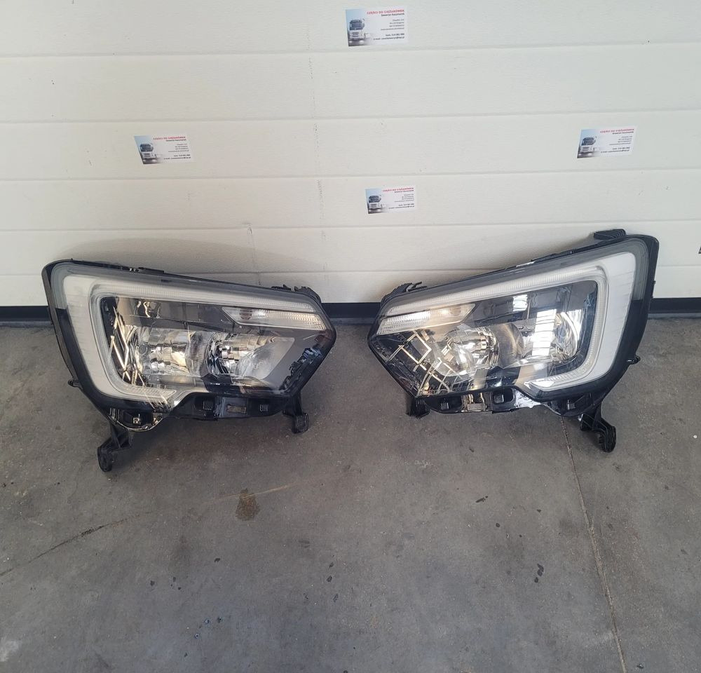 LAMPY RENAULT MASTER 3 ORYGINAŁ CHWALIM116 USZKODZONE - Cahaya/ Pencahayaan untuk Van pengiriman: gambar 1 LAMPY RENAULT MASTER 3 ORYGINAŁ CHWALIM116 USZKODZONE - Cahaya/ Pencahayaan untuk Van pengiriman: gambar 1