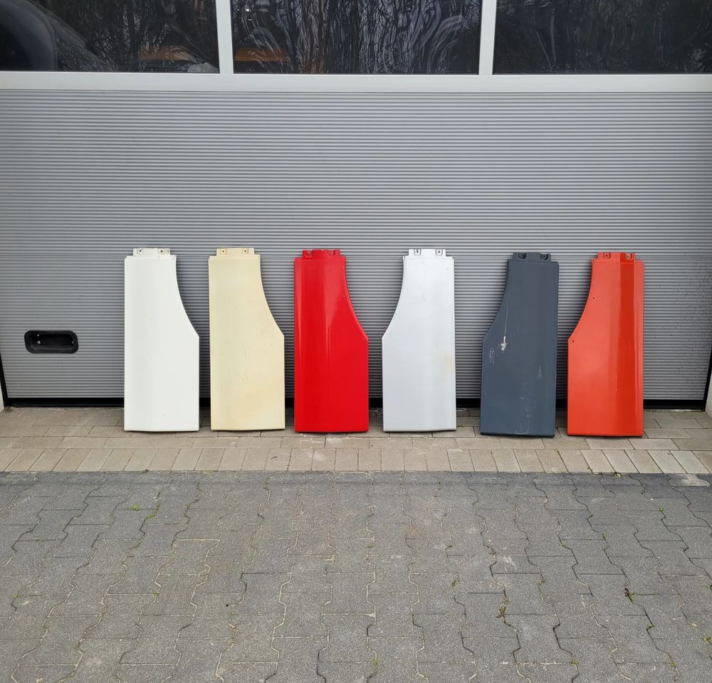 MASKOWNICA PRZEDŁUŻENIE STOPNICY MAN TGX TGA ORYGINAŁ CHWALIM116 - Tubuh dan eksterior untuk Truk: gambar 1 MASKOWNICA PRZEDŁUŻENIE STOPNICY MAN TGX TGA ORYGINAŁ CHWALIM116 - Tubuh dan eksterior untuk Truk: gambar 1
