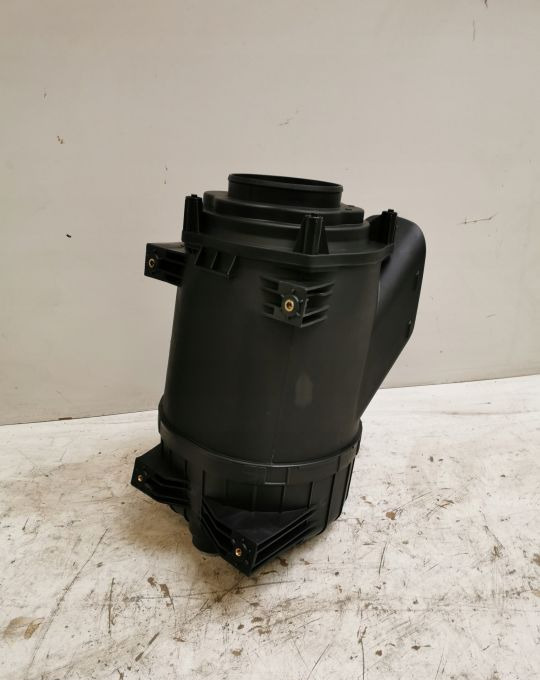 OBUDOWA FILTRA POWIETRZA SCANIA S R NGT 22321180 - Filter udara untuk Truk: gambar 1 OBUDOWA FILTRA POWIETRZA SCANIA S R NGT 22321180 - Filter udara untuk Truk: gambar 1