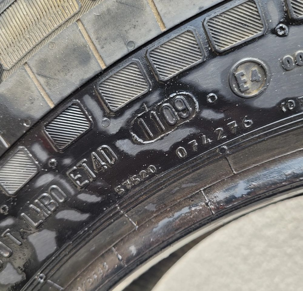 OPONA 235/65R16C CONTINENTAL SPRINTER CRAFTER - Roda/ Ban untuk Truk: gambar 4 OPONA 235/65R16C CONTINENTAL SPRINTER CRAFTER - Roda/ Ban untuk Truk: gambar 4