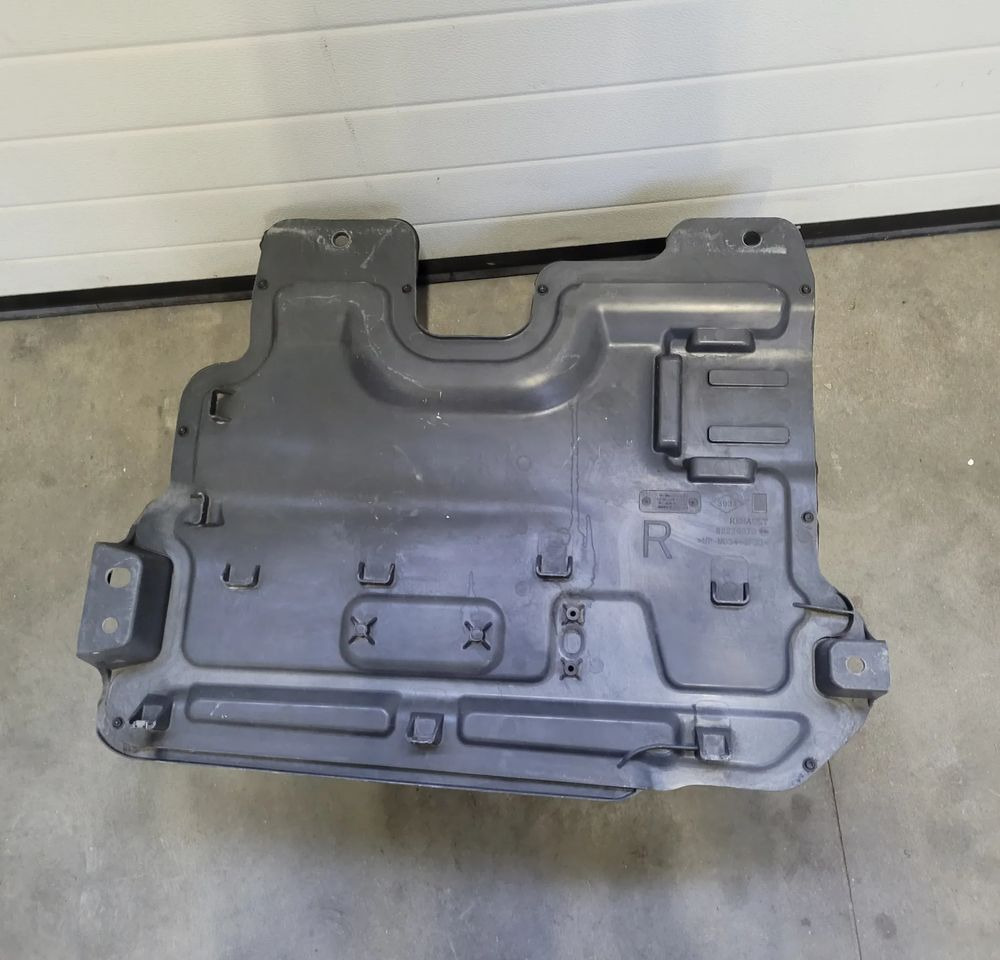 SCHOWEK BOCZNY RENAULT GAMA T 82226073 CHWALIM116 - Tubuh dan eksterior untuk Truk: gambar 4 SCHOWEK BOCZNY RENAULT GAMA T 82226073 CHWALIM116 - Tubuh dan eksterior untuk Truk: gambar 4