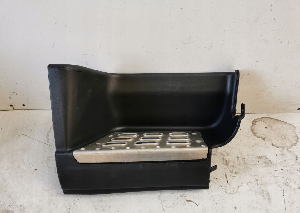 STOPNICA DOLNA VOLVO FH13 RH ORYGINAL 20529640 - Langkah kaki untuk Truk: gambar 1 STOPNICA DOLNA VOLVO FH13 RH ORYGINAL 20529640 - Langkah kaki untuk Truk: gambar 1