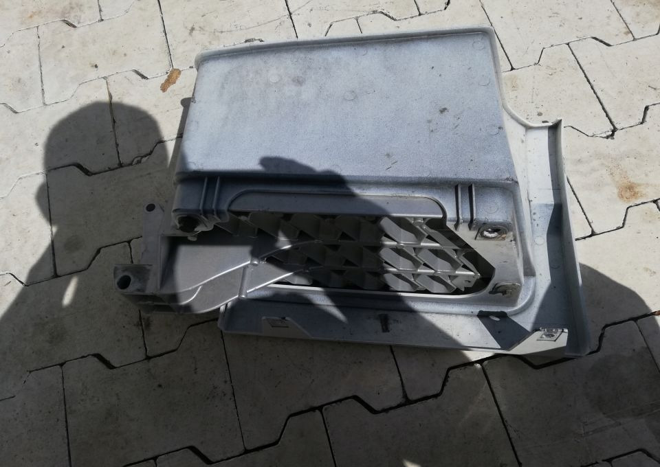 STOPNICA STOPIEN WŁAZ VOLVO FH 4 RH - Langkah kaki untuk Truk: gambar 4 STOPNICA STOPIEN WŁAZ VOLVO FH 4 RH - Langkah kaki untuk Truk: gambar 4