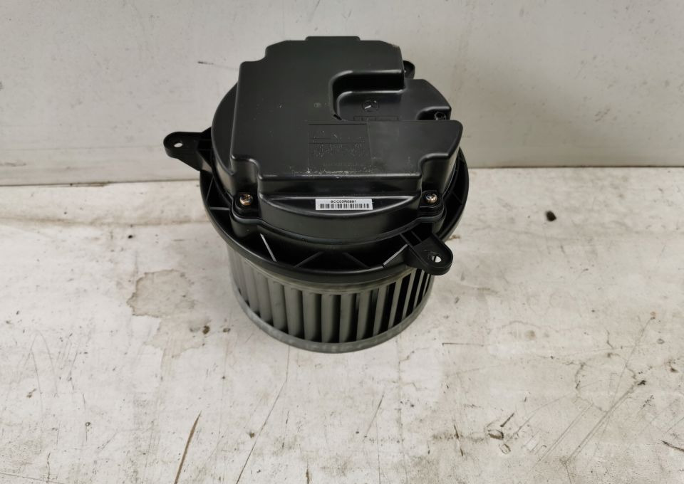 Silniczek nagrzewnicy MERCEDES ACTROS MP4 - Motor peniup untuk Truk: gambar 2 Silniczek nagrzewnicy MERCEDES ACTROS MP4 - Motor peniup untuk Truk: gambar 2