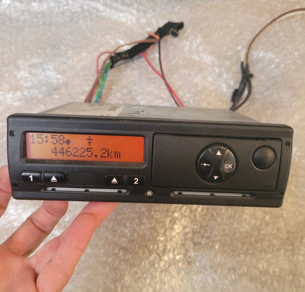 TACHGRAF DAF 1938623 R 2.1 CHWALIM116 - Tachographs untuk Truk: gambar 1 TACHGRAF DAF 1938623 R 2.1 CHWALIM116 - Tachographs untuk Truk: gambar 1