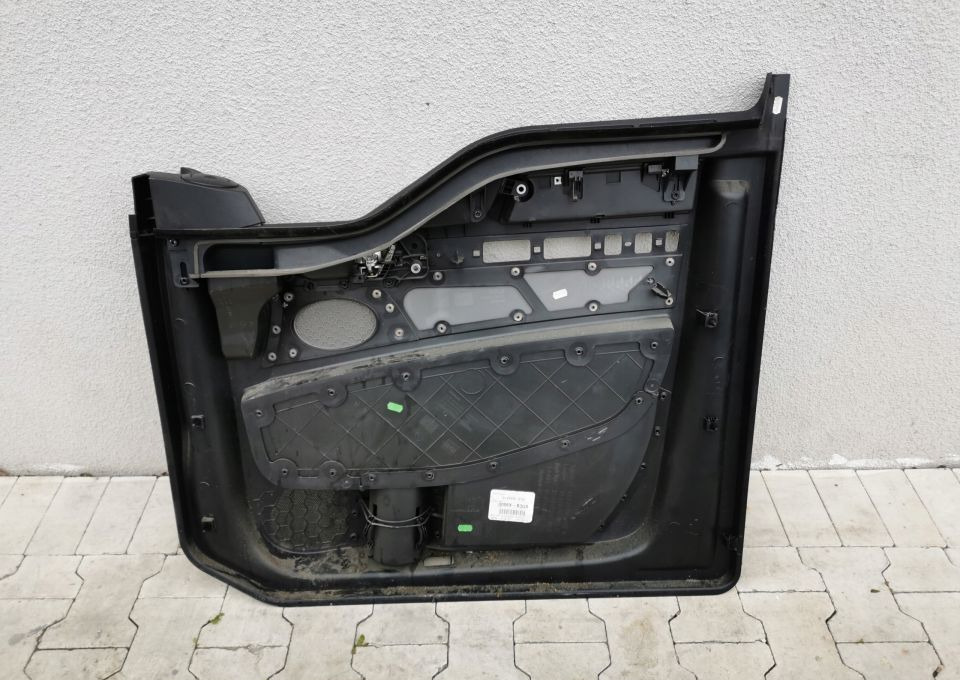 TAPICERKA DRZWI Man TGX LH LIFT ORYGINAŁ - Pintu dan bagian untuk Truk: gambar 4 TAPICERKA DRZWI Man TGX LH LIFT ORYGINAŁ - Pintu dan bagian untuk Truk: gambar 4