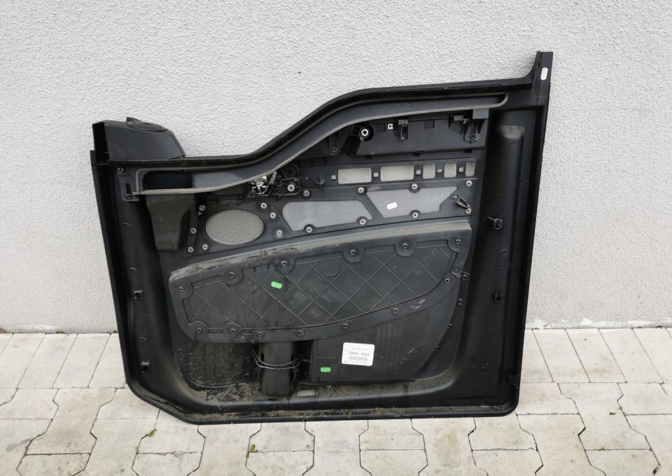 TAPICERKA DRZWI Man TGX LH LIFT ORYGINAŁ - Pintu dan bagian untuk Truk: gambar 4 TAPICERKA DRZWI Man TGX LH LIFT ORYGINAŁ - Pintu dan bagian untuk Truk: gambar 4