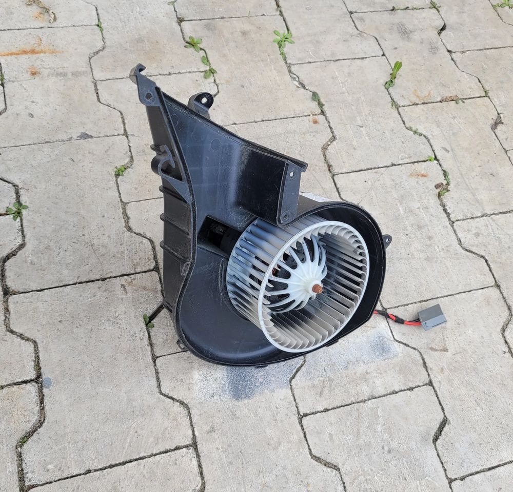 WENTYLATOR NAGRZEWNICY VOLVO FH4 ORYGINAŁ - Motor peniup untuk Truk: gambar 2 WENTYLATOR NAGRZEWNICY VOLVO FH4 ORYGINAŁ - Motor peniup untuk Truk: gambar 2