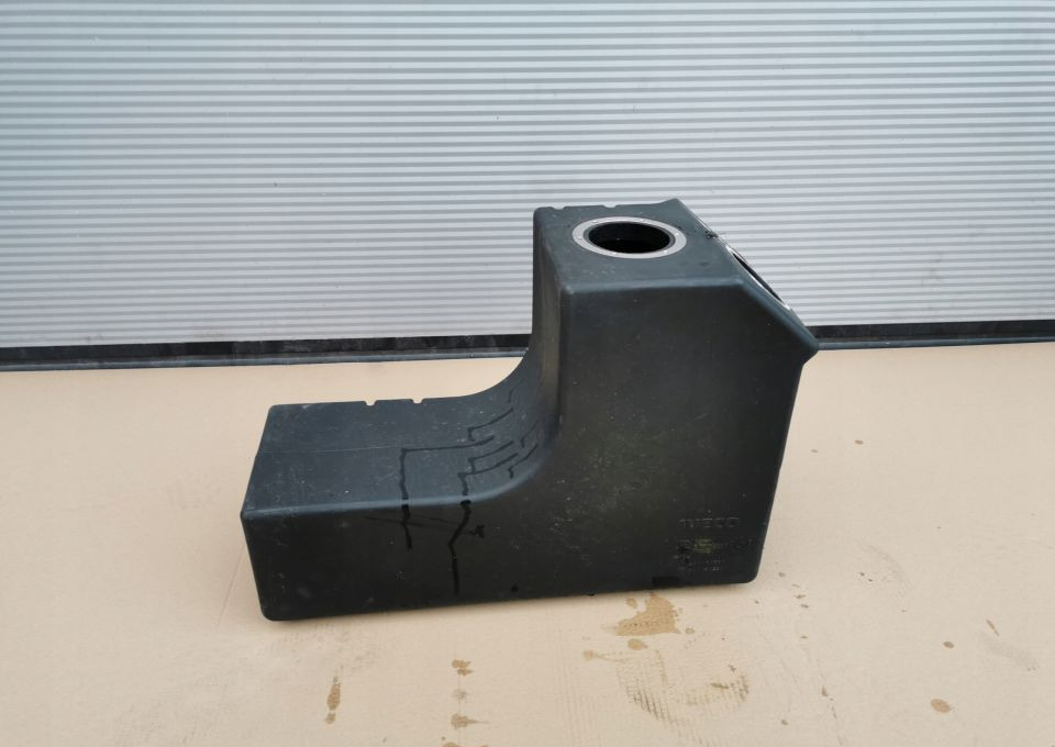 ZBIORNIK AD BLUE IVECO EUROCARGO 504166556 - Tangki bahan bakar: gambar 2 ZBIORNIK AD BLUE IVECO EUROCARGO 504166556 - Tangki bahan bakar: gambar 2