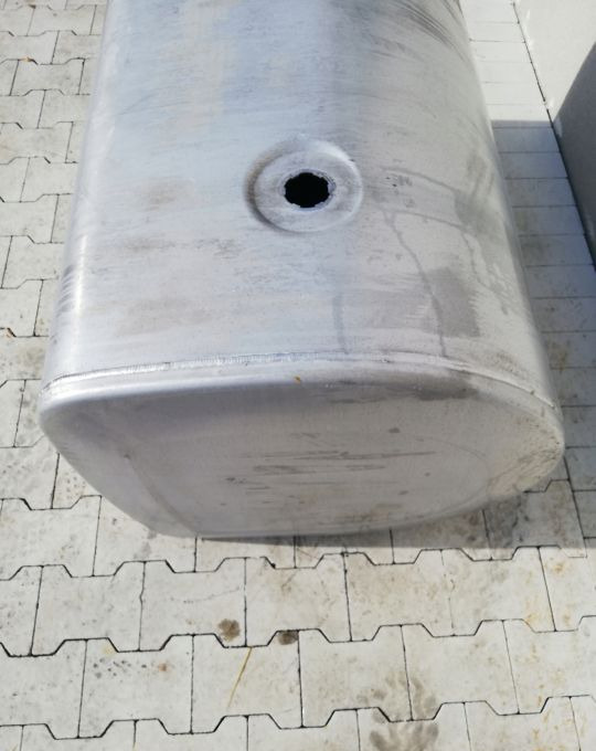 ZBIORNIK PALIWA VOLVO FH 4 RENAULT PREMIUM MAGNUM - Tangki bahan bakar: gambar 3 ZBIORNIK PALIWA VOLVO FH 4 RENAULT PREMIUM MAGNUM - Tangki bahan bakar: gambar 3