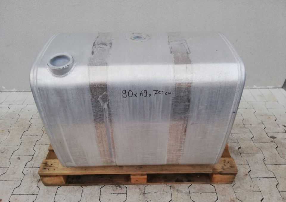 ZBIORNIK PALIWA VOLVO FH4 FH13 RENAULT 365l 90x70x70 - Tangki bahan bakar untuk Truk: gambar 1 ZBIORNIK PALIWA VOLVO FH4 FH13 RENAULT 365l 90x70x70 - Tangki bahan bakar untuk Truk: gambar 1