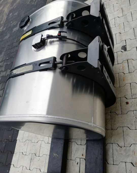 ZBIORNIK PALIWA VOLVO FH4 GAMA RANGE T 365L - Tangki bahan bakar untuk Truk: gambar 2 ZBIORNIK PALIWA VOLVO FH4 GAMA RANGE T 365L - Tangki bahan bakar untuk Truk: gambar 2