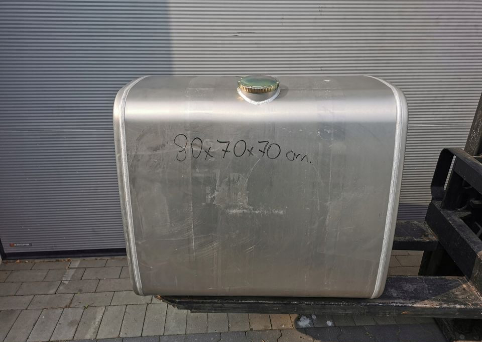 ZBIORNIK PALIWA VOLVO FH4 RENAULT GAMA 21516445 - Tangki bahan bakar untuk Truk: gambar 1 ZBIORNIK PALIWA VOLVO FH4 RENAULT GAMA 21516445 - Tangki bahan bakar untuk Truk: gambar 1