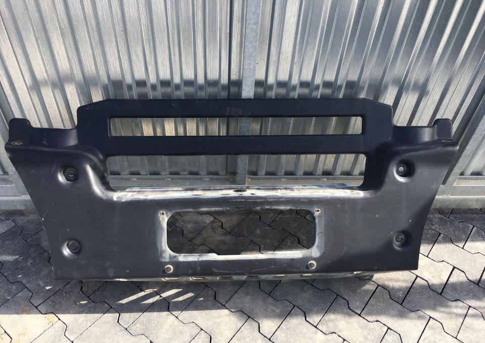 ZDERZAK IVECO TRAKKER BUDOWLANY ŚRODEK - Bumper untuk Truk: gambar 1 ZDERZAK IVECO TRAKKER BUDOWLANY ŚRODEK - Bumper untuk Truk: gambar 1