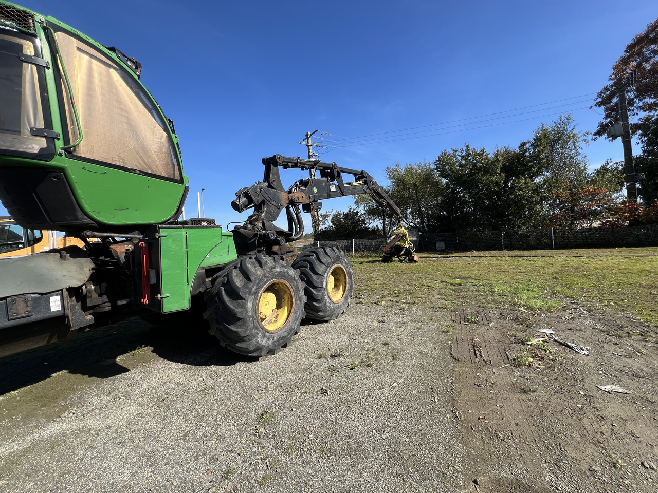 JOHN DEERE 1270E - Peralatan pemanen: gambar 2 JOHN DEERE 1270E - Peralatan pemanen: gambar 2