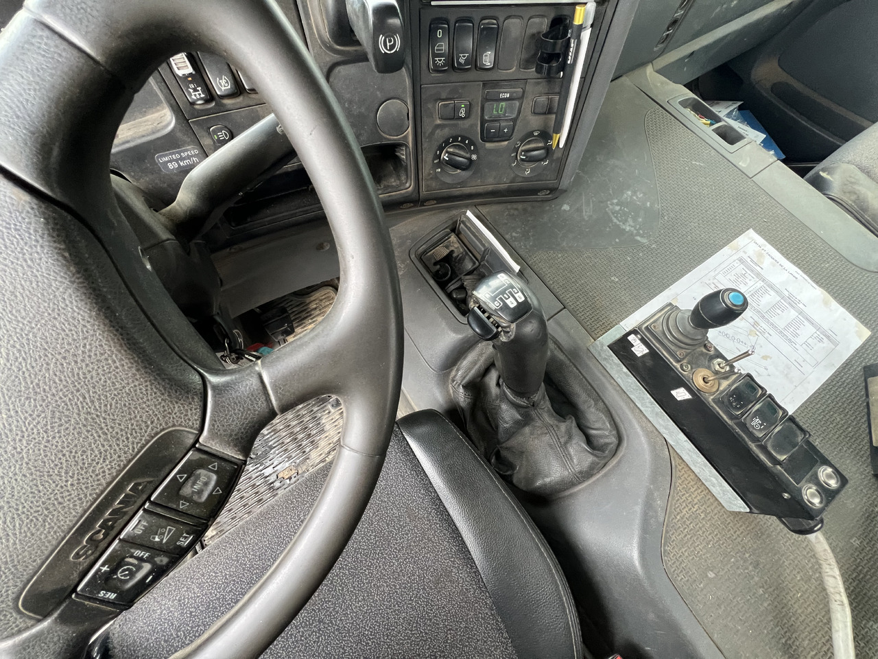 SCANIA 8x4 - Hook lift: gambar 5 SCANIA 8x4 - Hook lift: gambar 5