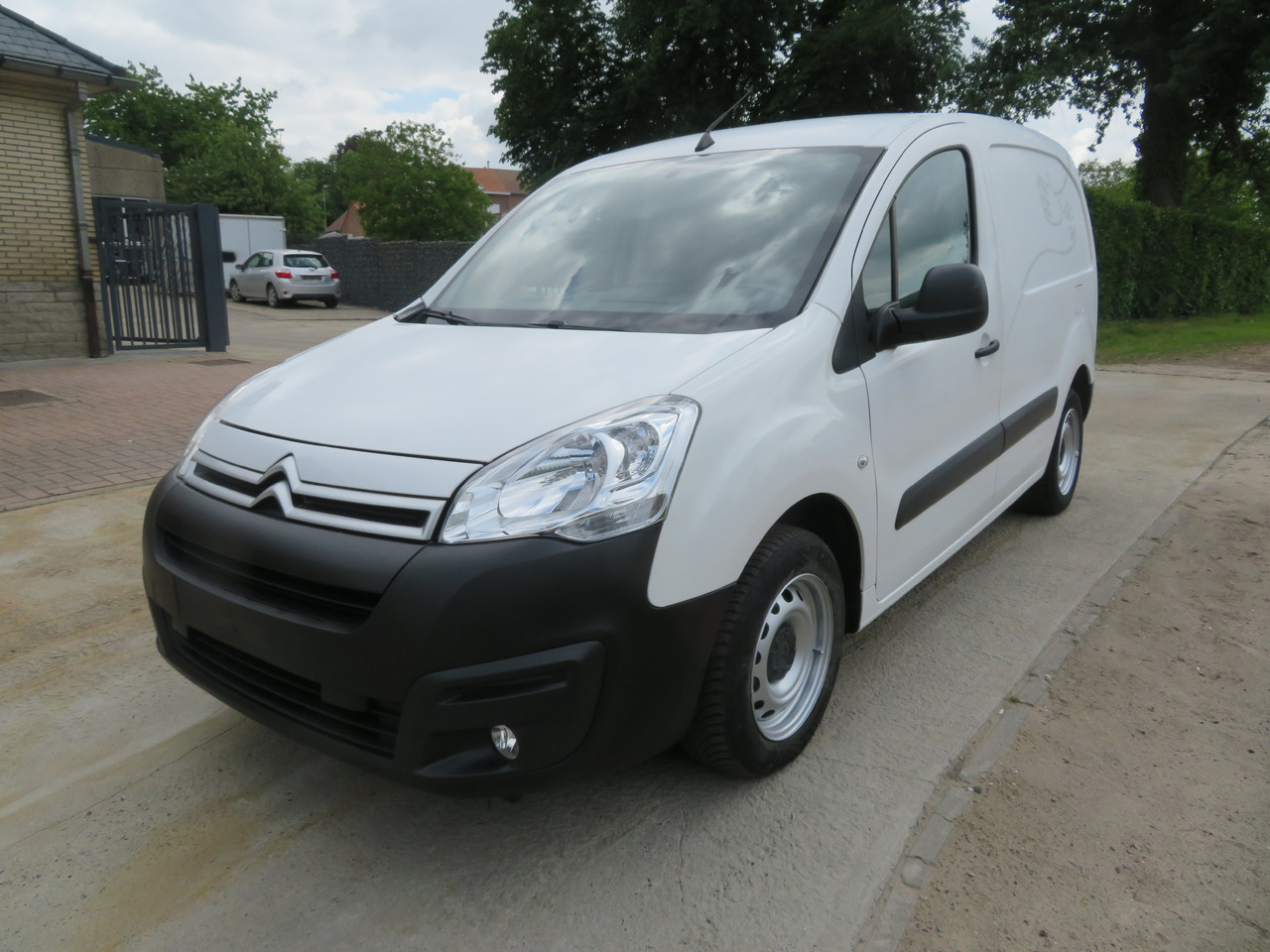 CITROËN Berlingo 1.6 BlueHDi CLUB - Van panel: gambar 3 CITROËN Berlingo 1.6 BlueHDi CLUB - Van panel: gambar 3