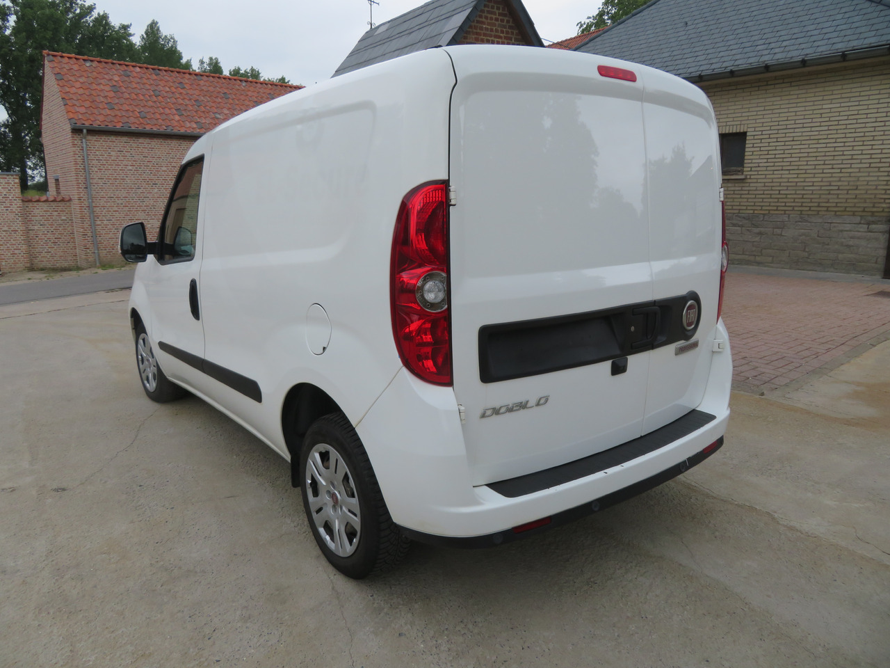 FIAT Doblo Cargo 1.6 Multijet - Van kecil: gambar 5 FIAT Doblo Cargo 1.6 Multijet - Van kecil: gambar 5