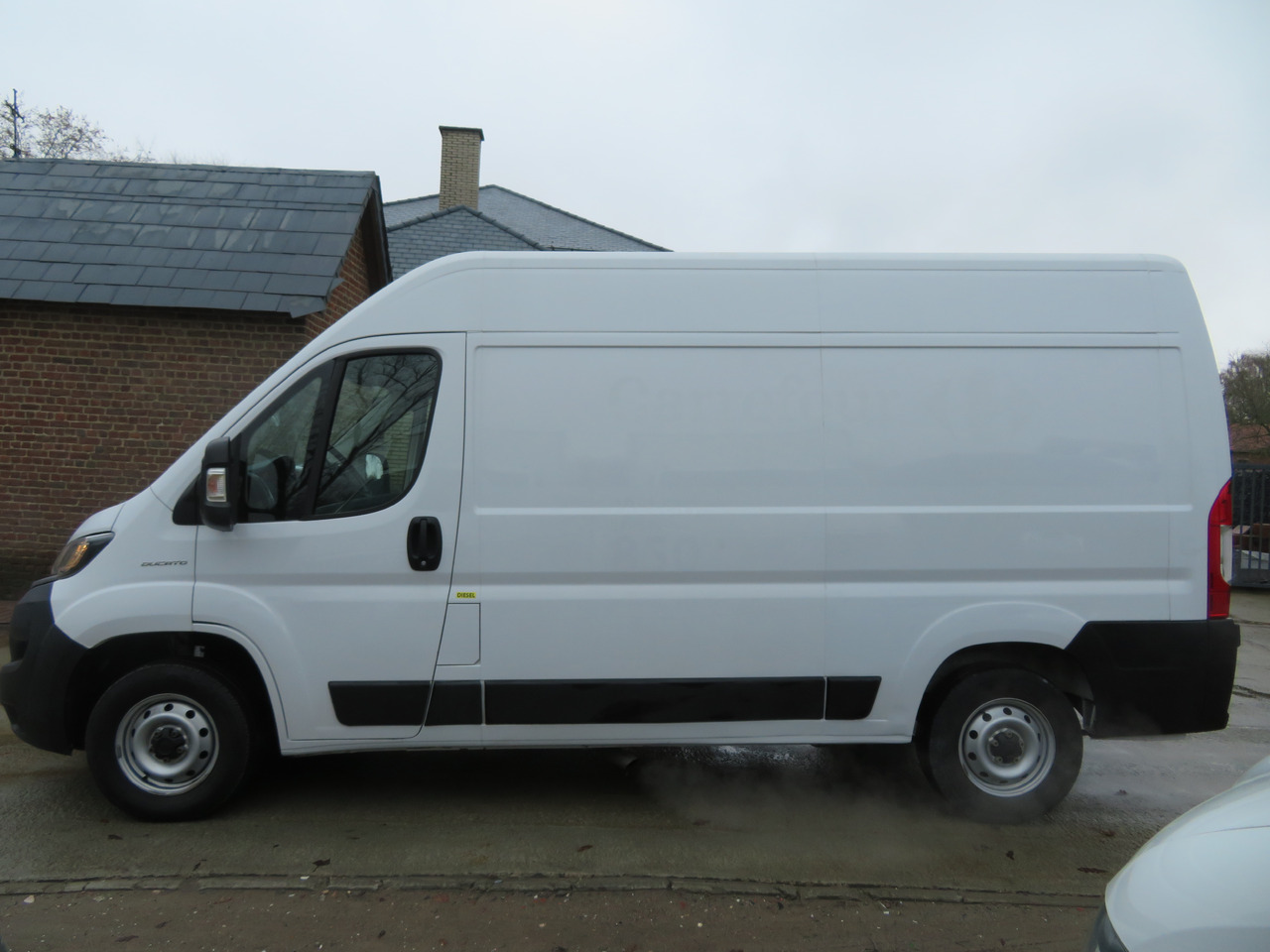 Fiat Ducato 2.3 Multijet - L2H2 - Van kecil: gambar 4 Fiat Ducato 2.3 Multijet - L2H2 - Van kecil: gambar 4