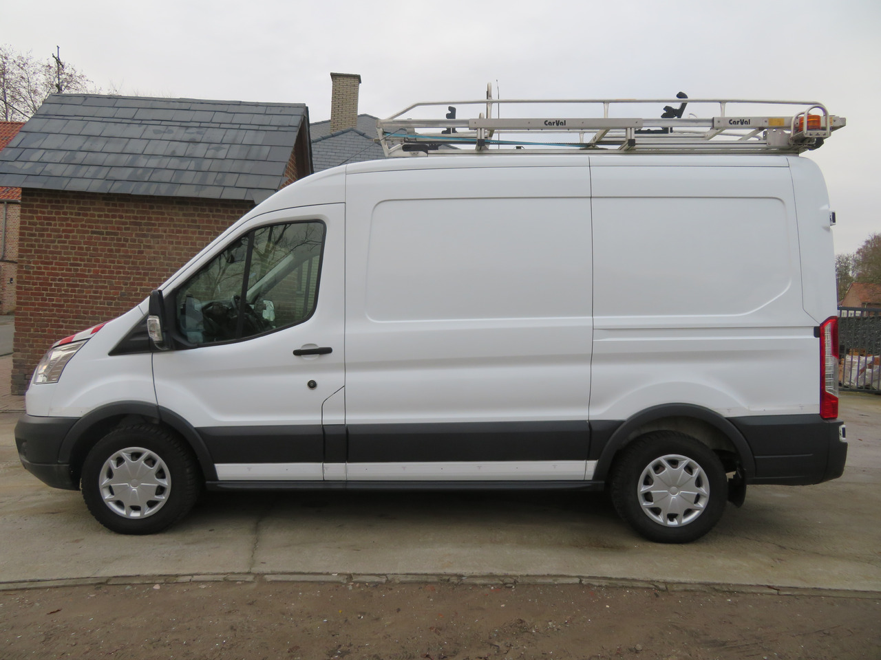 Ford Transit 2.0TDCi - L2H2 - Van panel: gambar 4 Ford Transit 2.0TDCi - L2H2 - Van panel: gambar 4