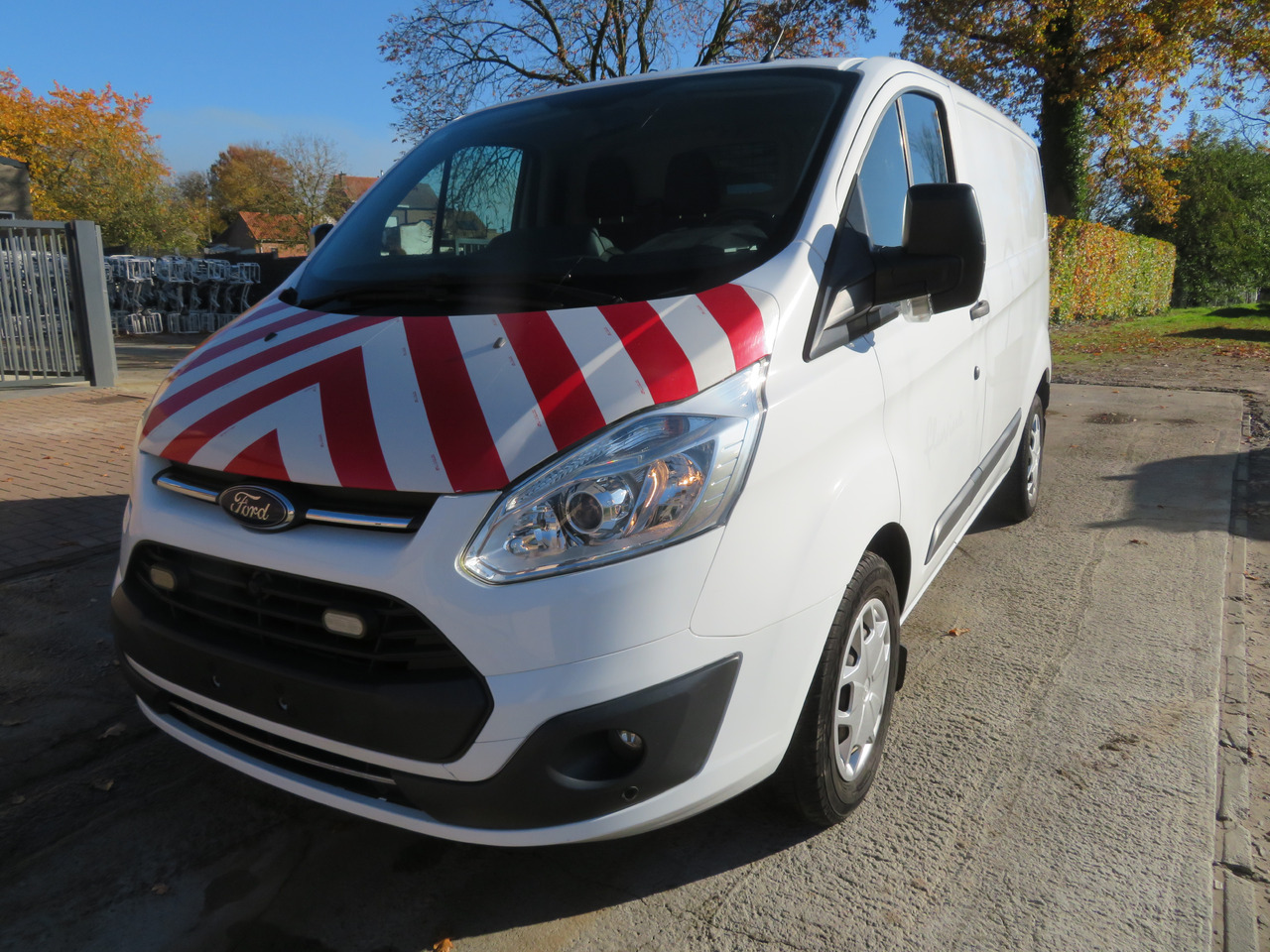 Ford Transit Custom 2.0tdci - Van kecil: gambar 3 Ford Transit Custom 2.0tdci - Van kecil: gambar 3