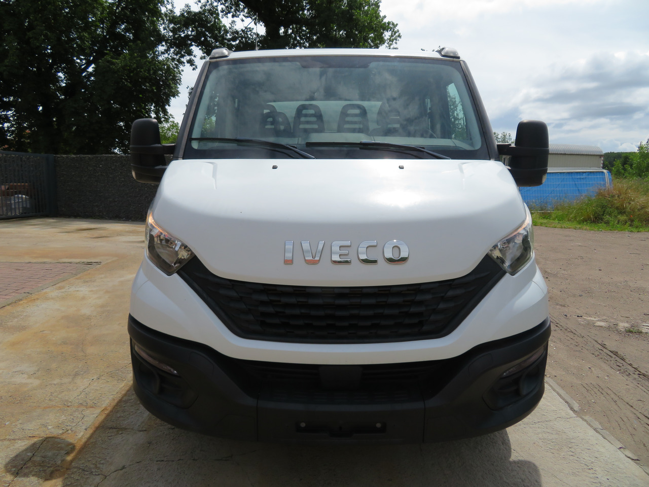 IVECO Daily 35C16 3.0 Dubbel cabine - Van jungkit, Van kombi: gambar 2 IVECO Daily 35C16 3.0 Dubbel cabine - Van jungkit, Van kombi: gambar 2