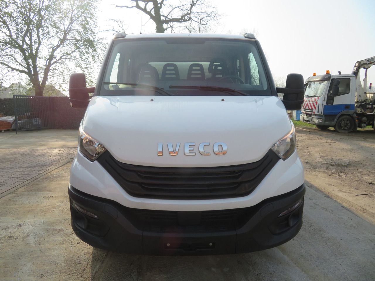 Iveco Daily 35C16 3.0 - Van jungkit, Van kombi: gambar 2 Iveco Daily 35C16 3.0 - Van jungkit, Van kombi: gambar 2