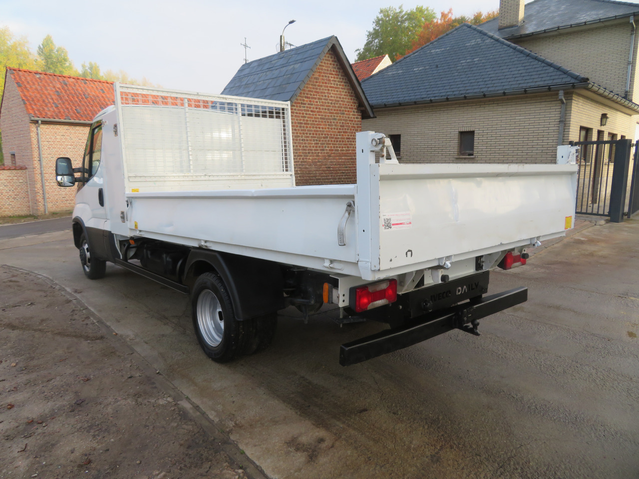 Iveco Daily 35C16 3.0 - L3 - Kipper - Van jungkit: gambar 5 Iveco Daily 35C16 3.0 - L3 - Kipper - Van jungkit: gambar 5