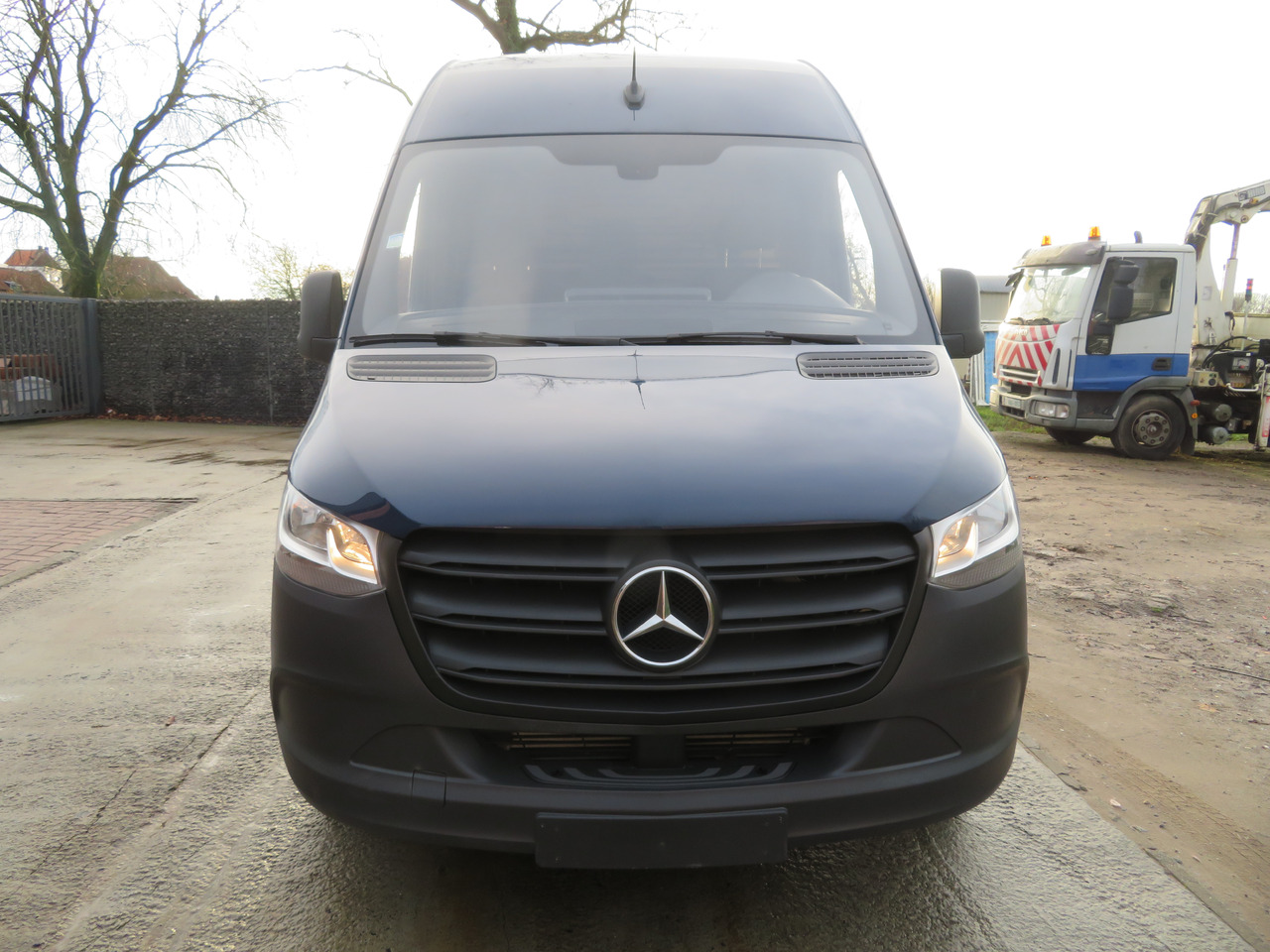 Mercedes-Benz Sprinter 311CDi - Van kecil: gambar 2 Mercedes-Benz Sprinter 311CDi - Van kecil: gambar 2
