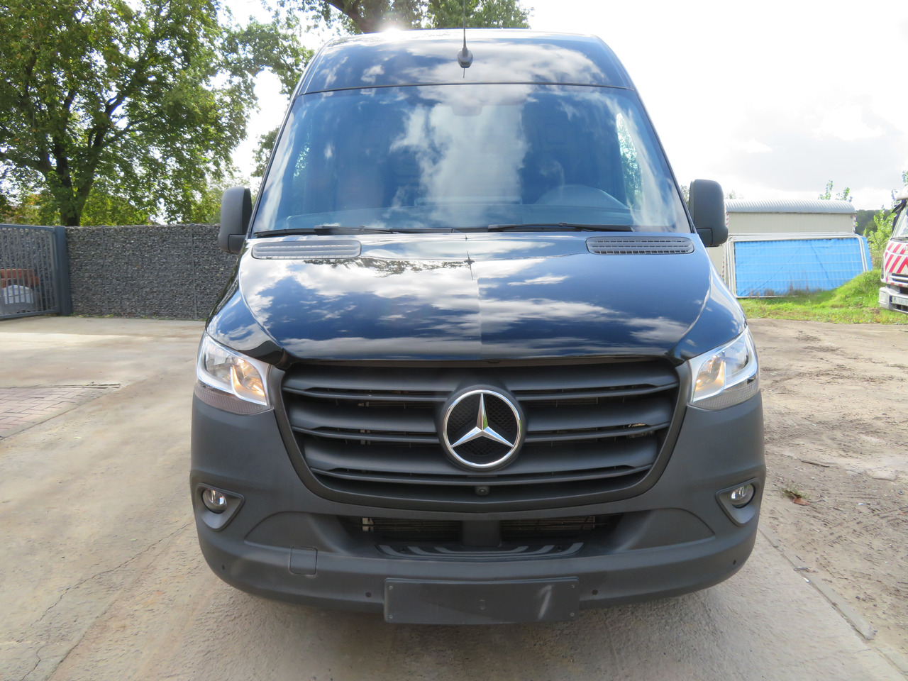 Mercedes-Benz Sprinter 317cdi - A2H2 - Van panel: gambar 2 Mercedes-Benz Sprinter 317cdi - A2H2 - Van panel: gambar 2