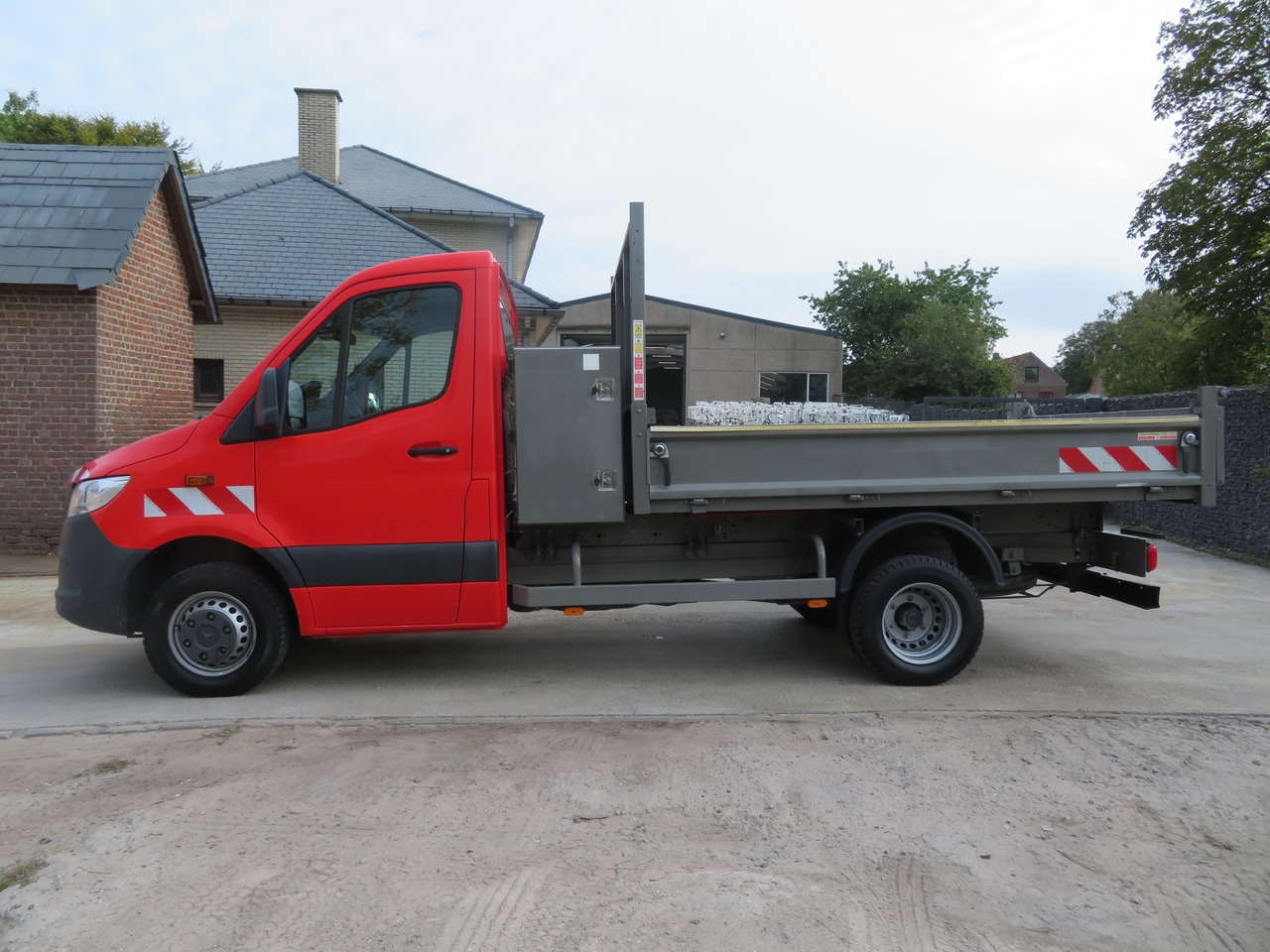 Mercedes-Benz Sprinter 514cdi - Van jungkit: gambar 4 Mercedes-Benz Sprinter 514cdi - Van jungkit: gambar 4