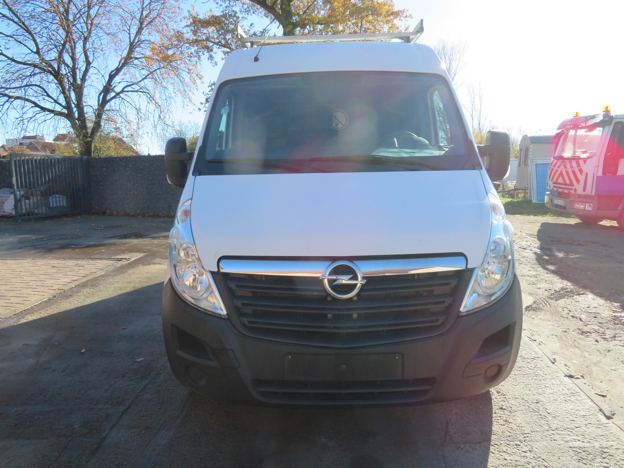 Opel Movano 2.3 CDTI - L2H2 - Van kecil: gambar 2 Opel Movano 2.3 CDTI - L2H2 - Van kecil: gambar 2