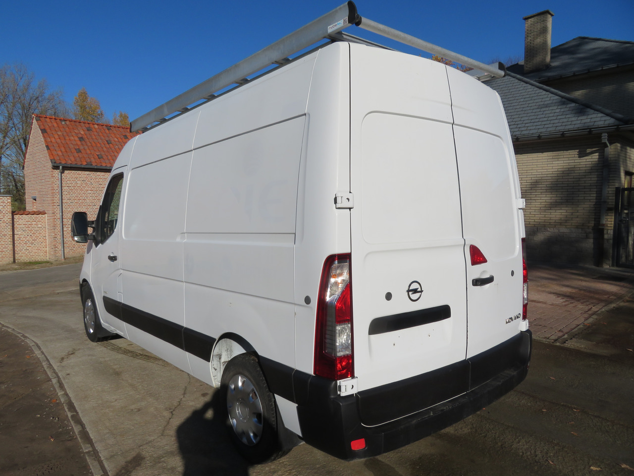 Opel Movano 2.3 CDTI - L2H2 - Van kecil: gambar 5 Opel Movano 2.3 CDTI - L2H2 - Van kecil: gambar 5