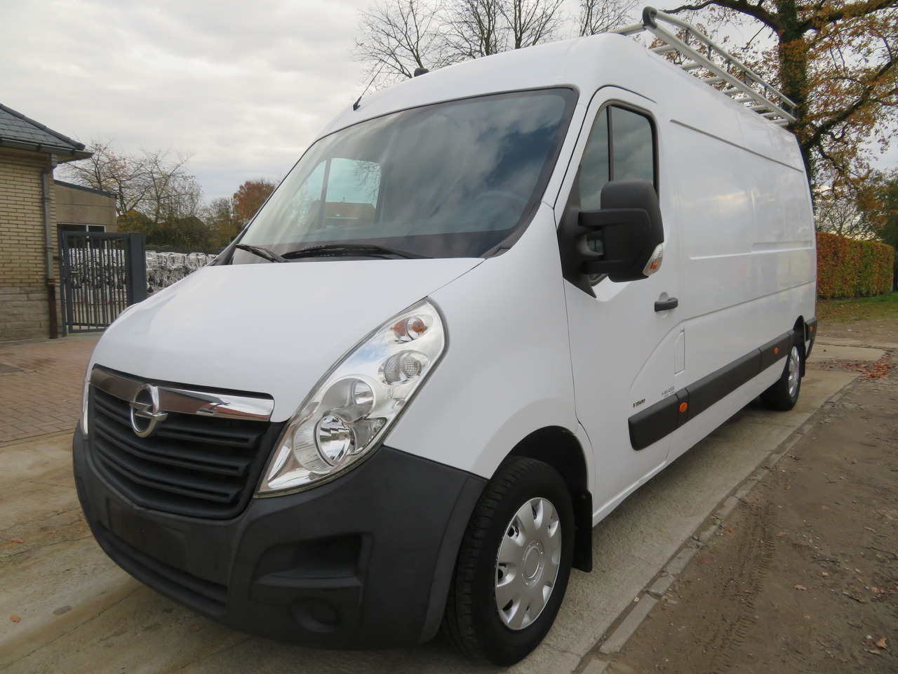 Opel Movano 2.3 CDTI - L3H2 - Van panel: gambar 3 Opel Movano 2.3 CDTI - L3H2 - Van panel: gambar 3