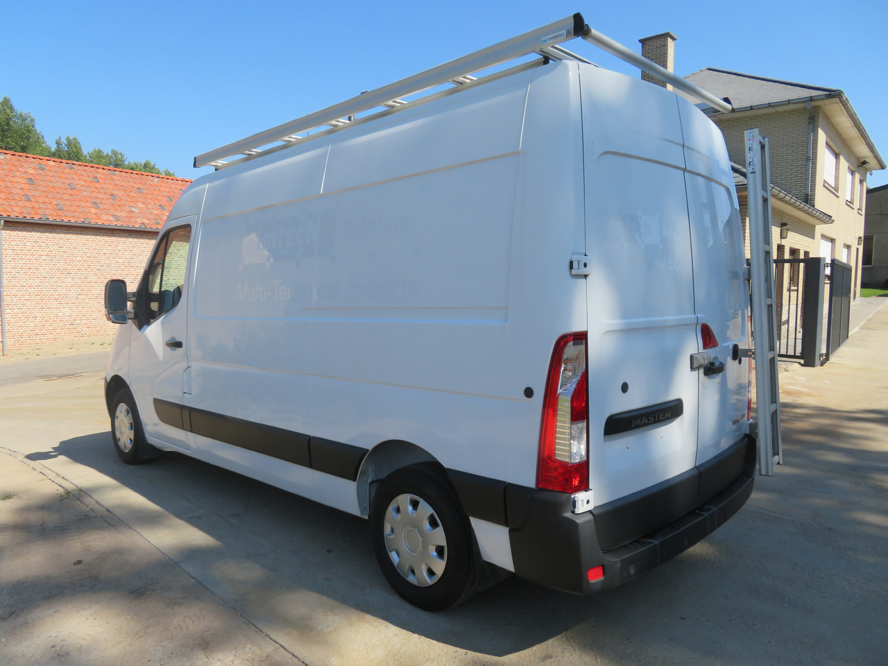 RENAULT Master 2.3dCi Energy Grand Confort & Media Nav - L2H2 - Van kecil: gambar 5 RENAULT Master 2.3dCi Energy Grand Confort & Media Nav - L2H2 - Van kecil: gambar 5