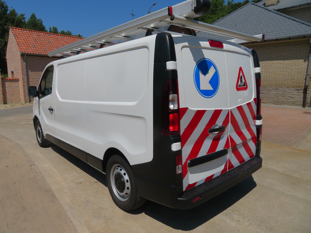 RENAULT Trafic 2.0dCi - L2H1 - Van kecil: gambar 5 RENAULT Trafic 2.0dCi - L2H1 - Van kecil: gambar 5