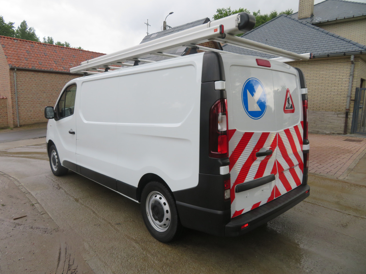 RENAULT Trafic 2.0dCi - L2H1 - Van kecil: gambar 5 RENAULT Trafic 2.0dCi - L2H1 - Van kecil: gambar 5